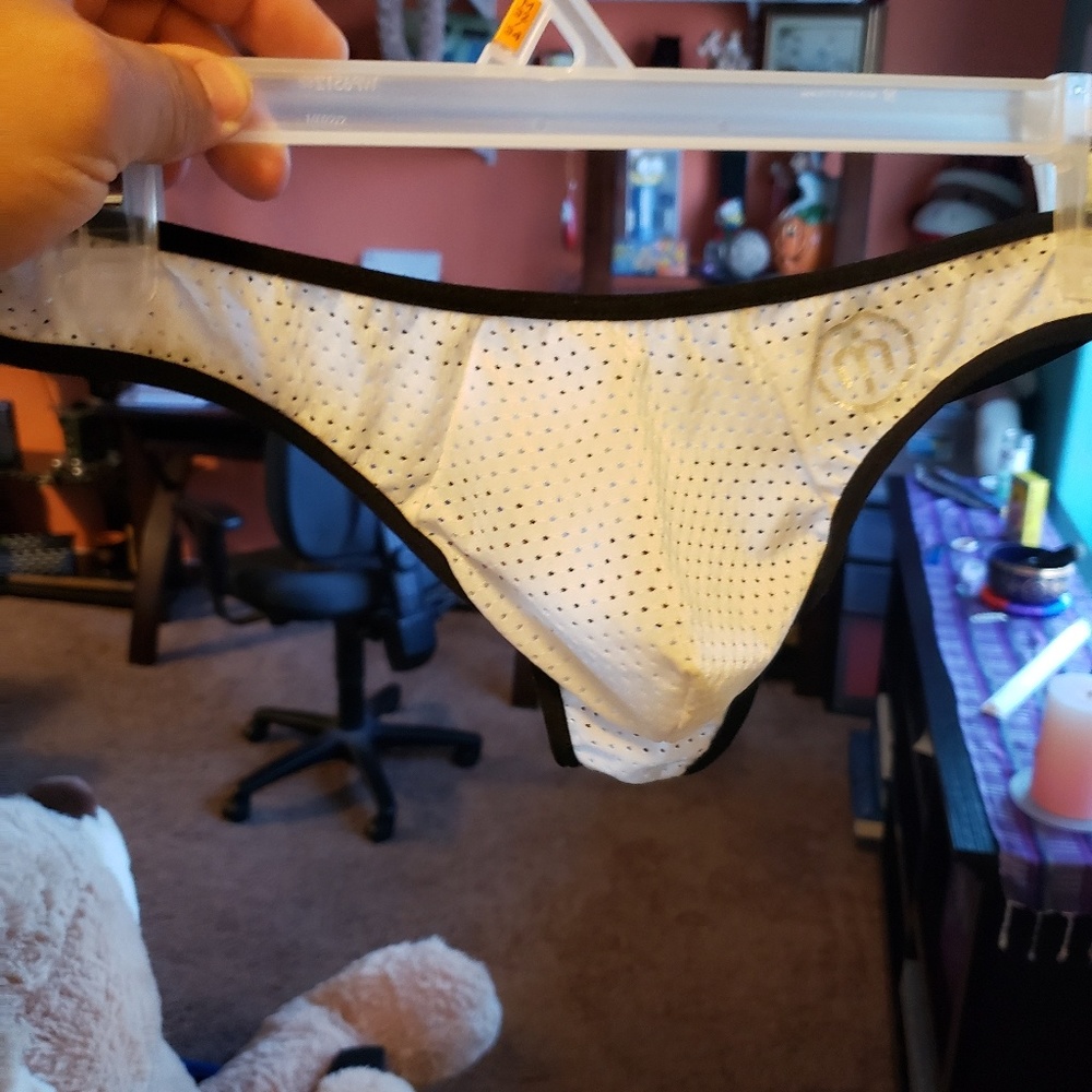 2 pairs of Mens mesh Thongs